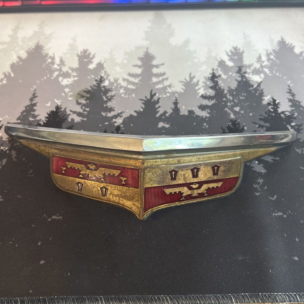1946 1947 1948 DeSoto Hood Emblem # 1149259 719T